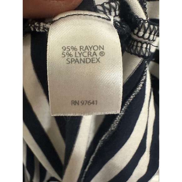 J.Jill Black and White Stripe Long Sleeve Size Large Rayon Material - Picture 4 of 4